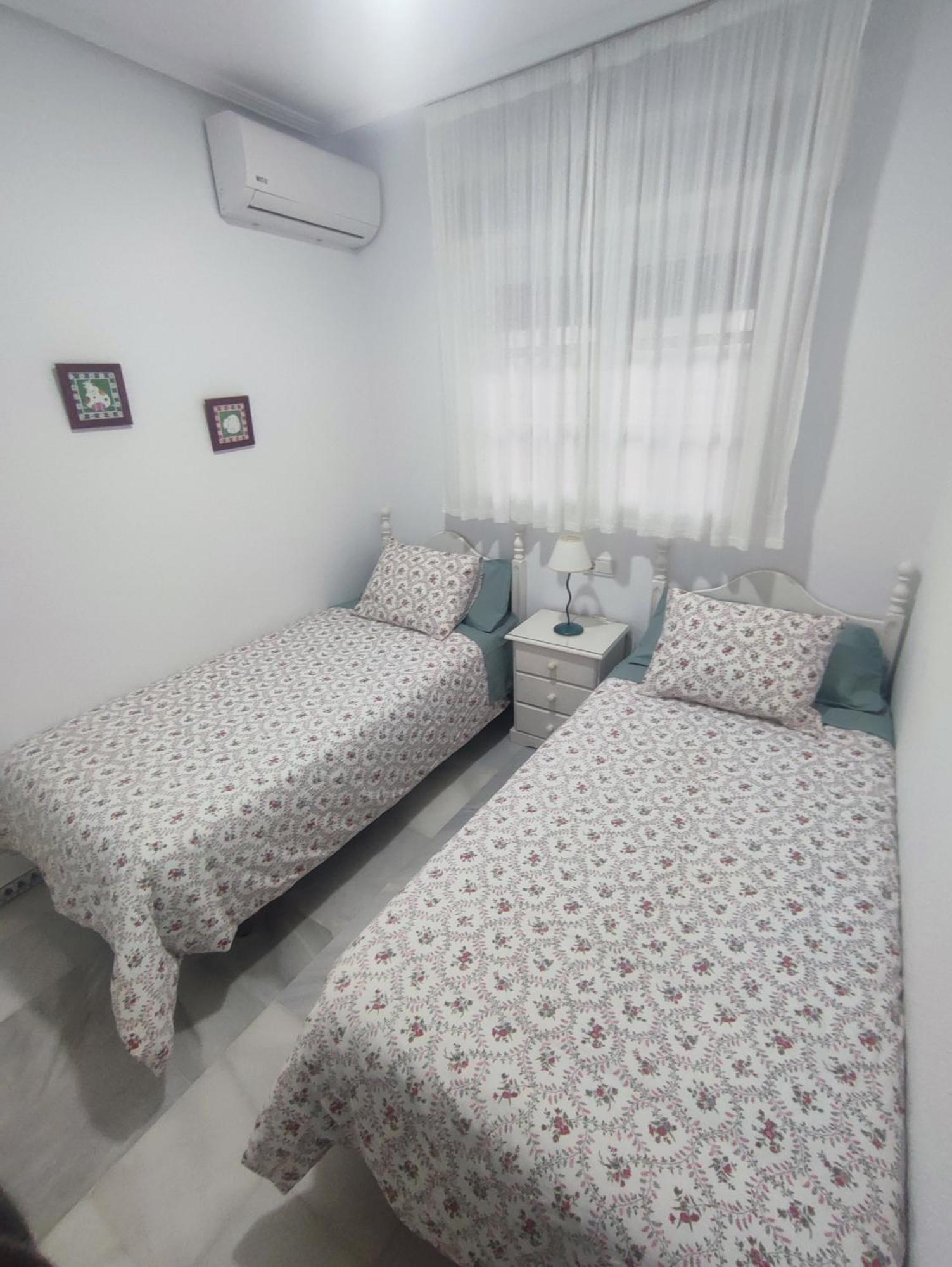 Apartamento Pinar Del Atlantico La Barrosa Chiclana de la Frontera Buitenkant foto